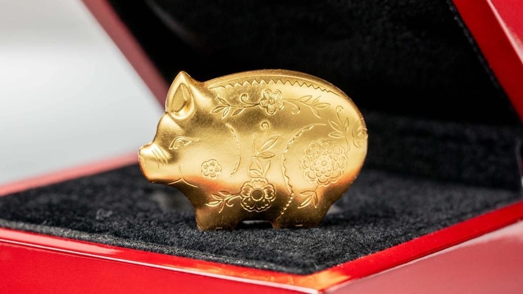 Mongolie - Pièce 1000 Tögrög 2019 1 once argent plaqué or Soyeux - Année lunaire du Cochon – Image 8