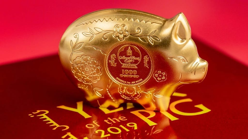 Mongolie - Pièce 1000 Tögrög 2019 1 once argent plaqué or Soyeux - Année lunaire du Cochon – Image 7