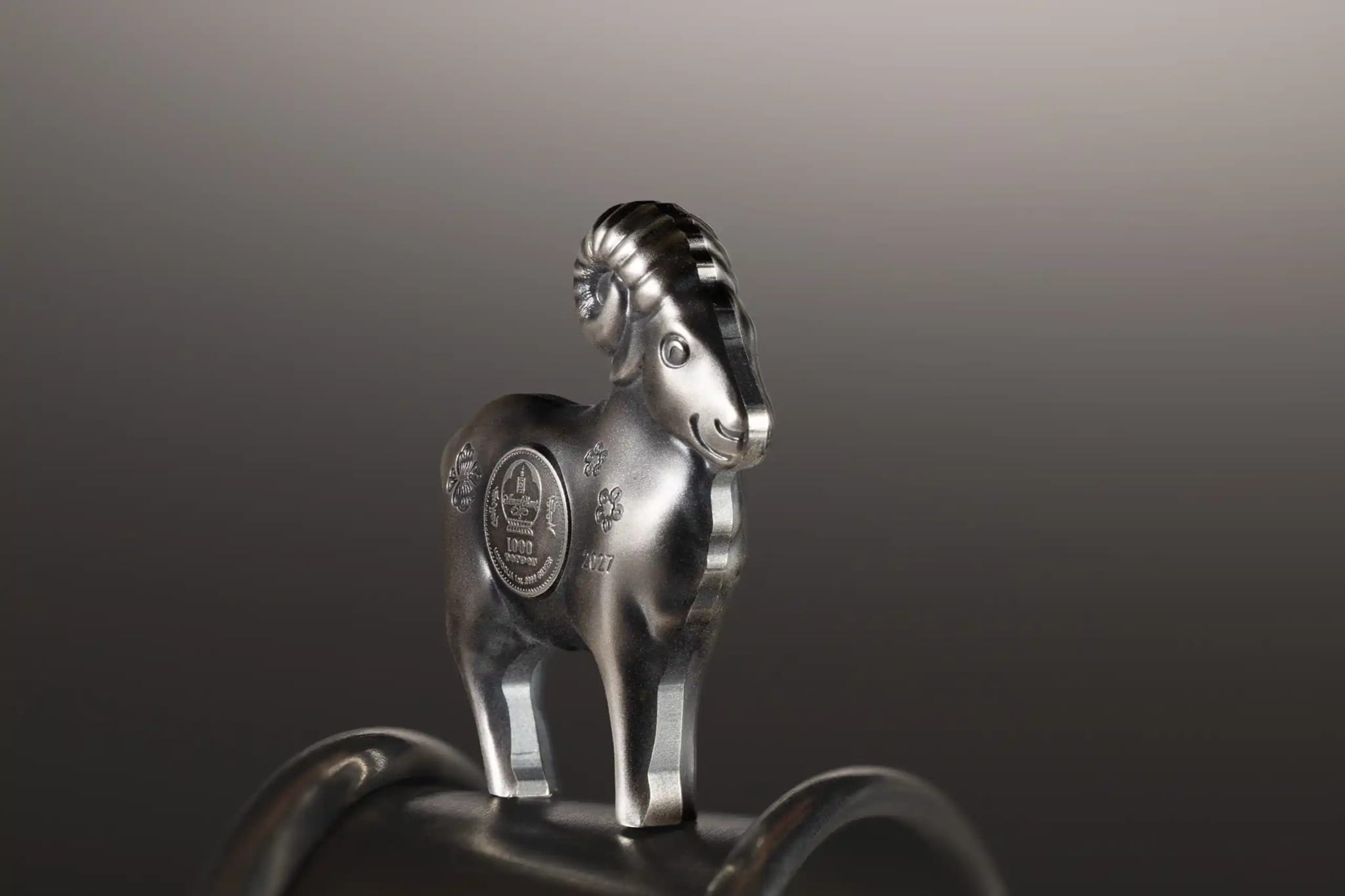 Mongolie - Pièce 1000 Tögrög 2027 1 once argent Antique - Année lunaire du Mouton – Image 4